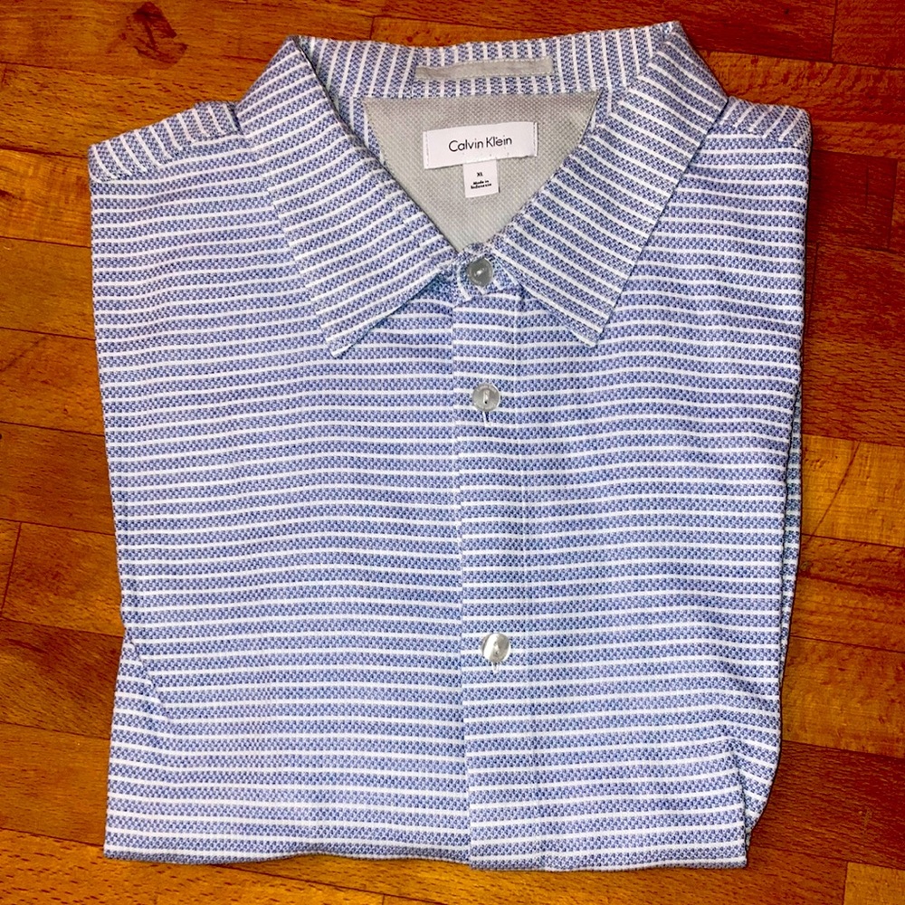 Calvin Klein - Short-sleeved button-down.